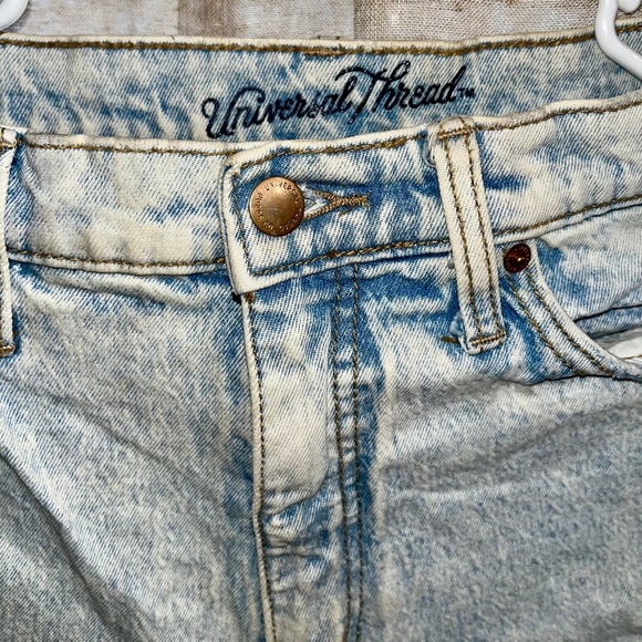 High rise jeans - Picture 3 of 3